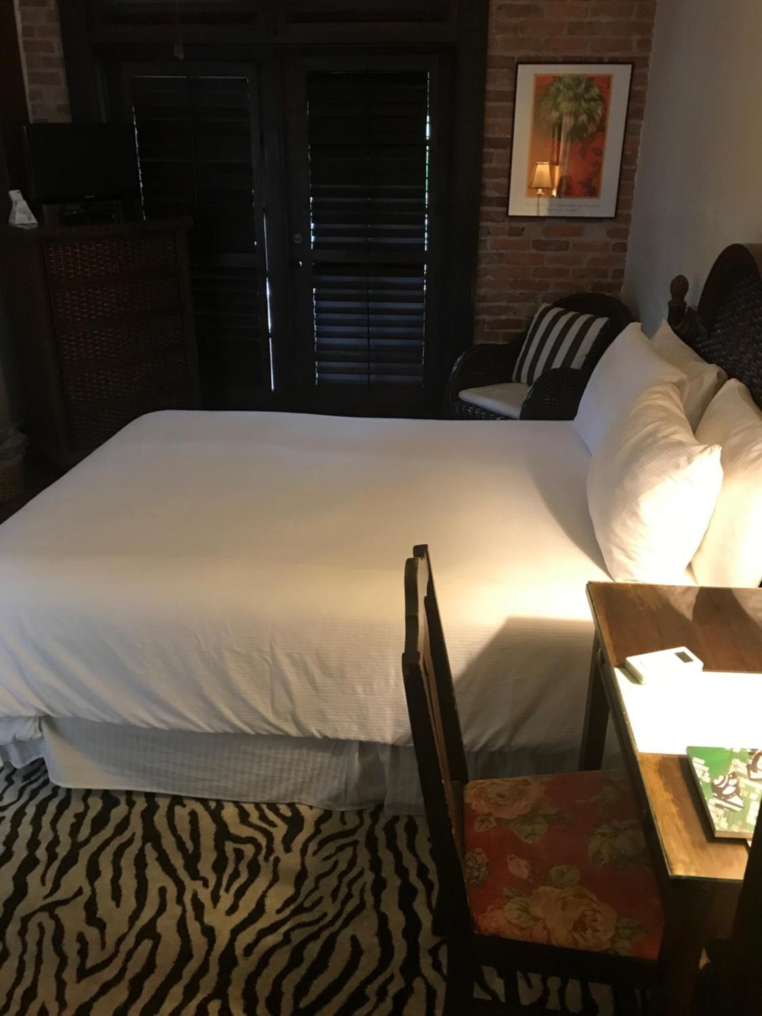 Queen Room Balcony Park View