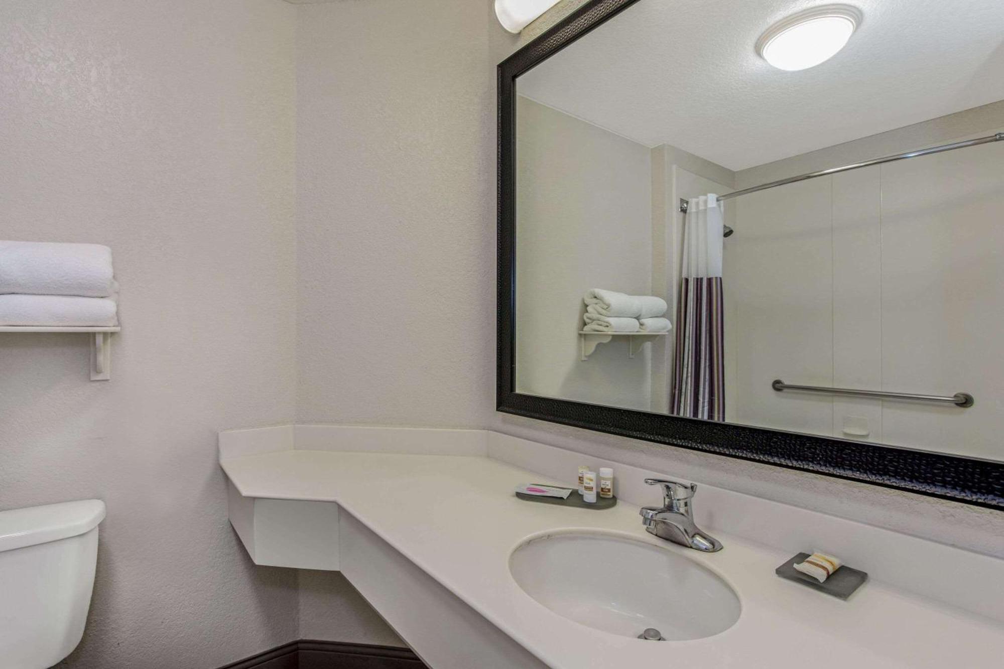 Deluxe Double Room Two Double Beds Non-Smoking