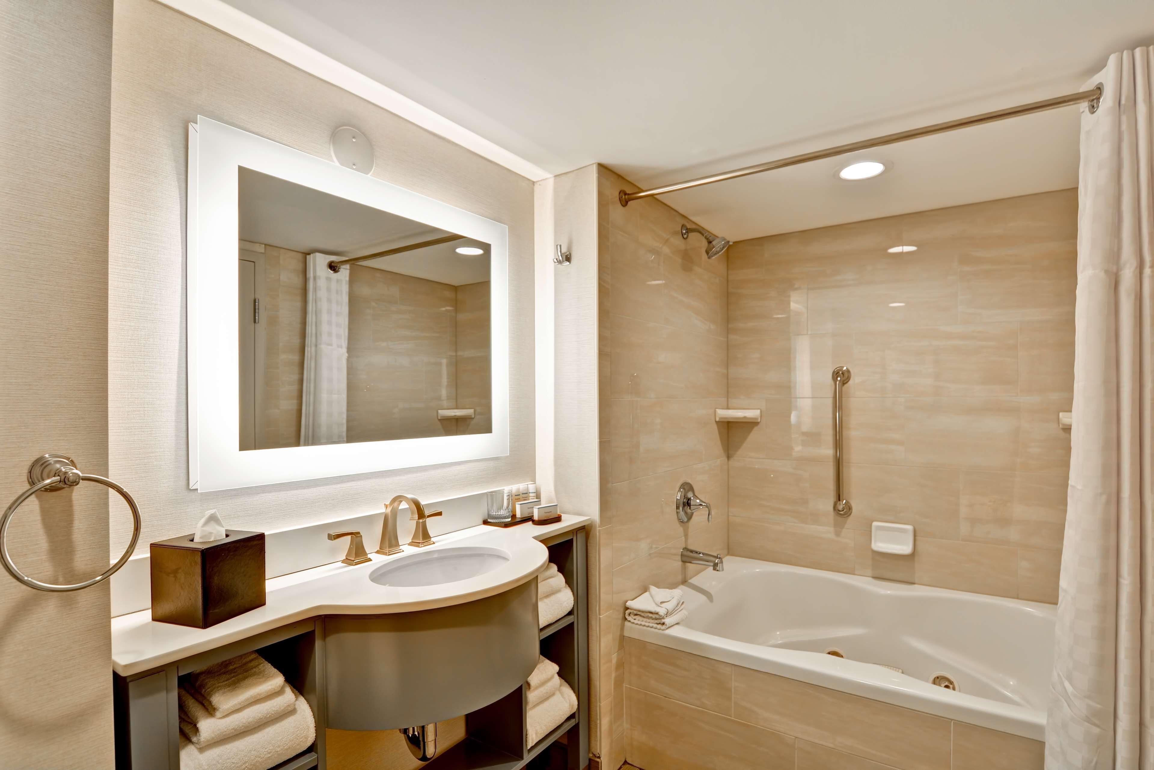 Presidential Suite Non-Smoking