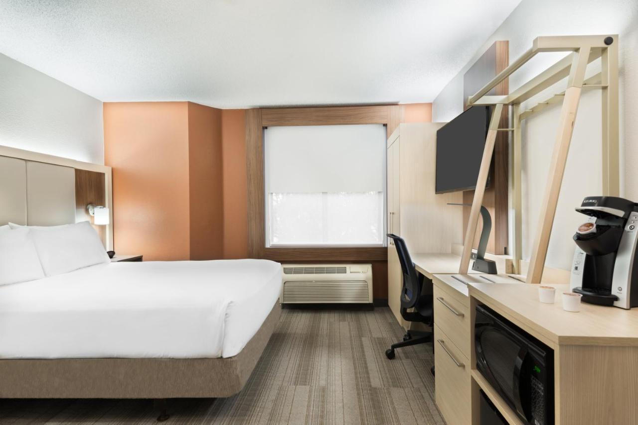 Queen Room Disability Access