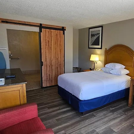 Days Inn By Wyndham Orlando Downtown-2
